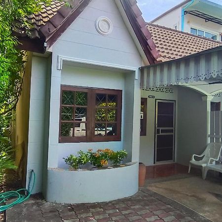 วิลเลจ เฮาส์ พี่เอ็ม 12 Villa หาดบางเทา ภายนอก รูปภาพ