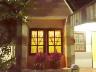วิลเลจ เฮาส์ พี่เอ็ม 12 Villa หาดบางเทา ภายนอก รูปภาพ
